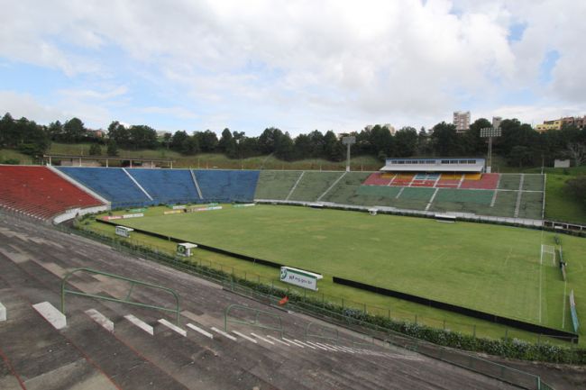 Felipe Couri/03-04-13 Estádio terá monitoramento por 20 câmeras