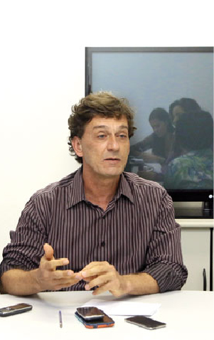 Ebola é descartado 7 No fim da tarde, secretário Adilson Stolet tranquiliza população (Fernando Priamo/25-04-15)