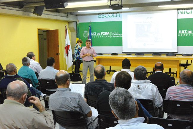 Passagem de ônibus vai subir para R$ 2,50 2 Dos 16 conselheiros aptos a votar, 11 foram favoráveis ao aumento e cinco contra ( MARCELO RIBEIRO/11-06-15)