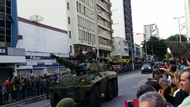 desfile-viaturas