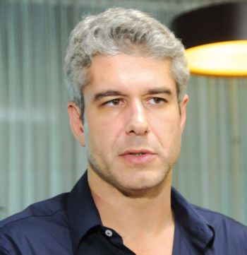 REPRODUÇÃO FACEBOOK Após ataque, Gustavo desarmou o invasor e atirou contra ele